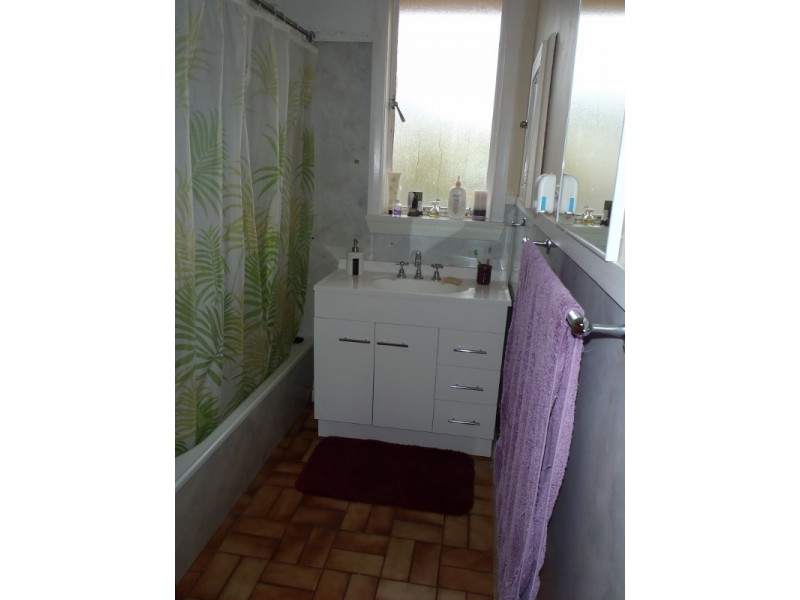 6 Ronald Crescent, Somerset TAS 7322
