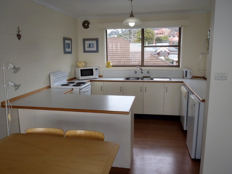 9/18 Queen Street, Burnie TAS 7320