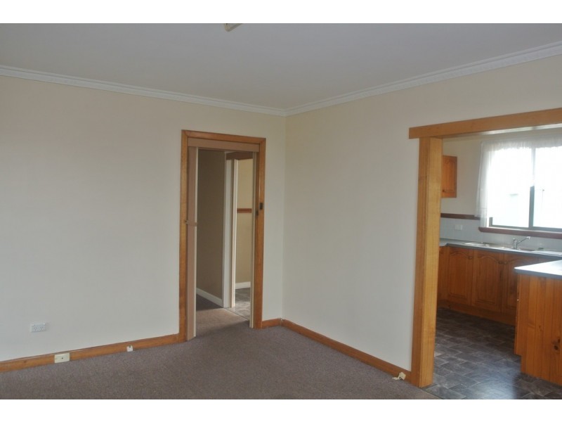16 Dooley Street, Ulverstone TAS 7315
