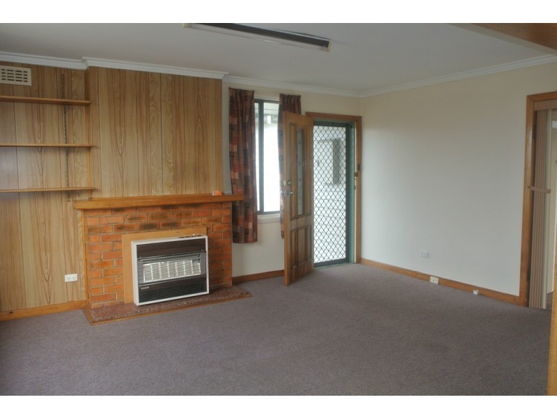 16 Dooley Street, Ulverstone TAS 7315