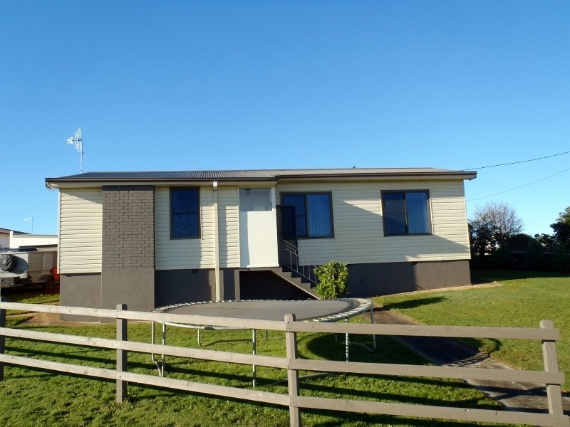 17 Gracie Crescent, Burnie TAS 7320