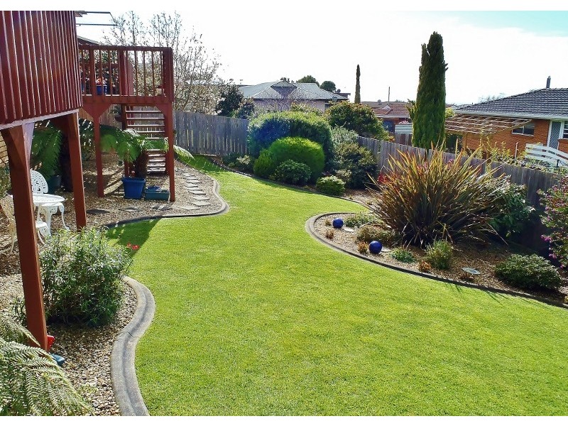 2/106 Cardigan Street, Somerset TAS 7322