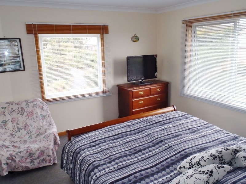 6 Old Cam Road, Somerset TAS 7322