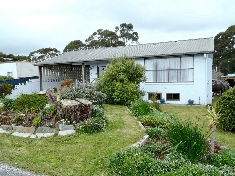 15 Boobyalla Drive, Hellyer TAS 7321