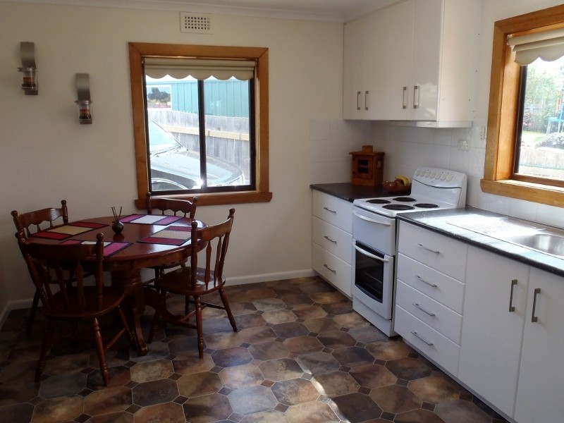 17 Cabot Street, Burnie TAS 7320