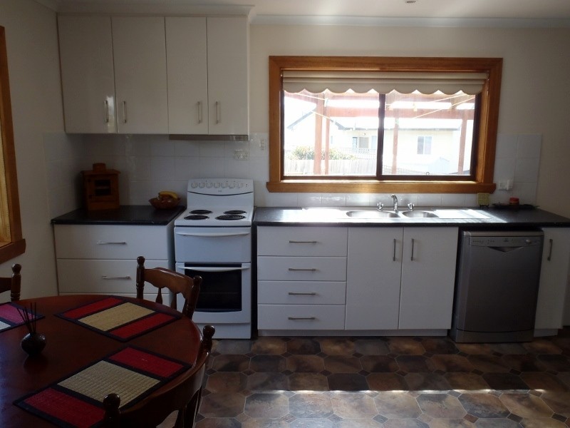 17 Cabot Street, Burnie TAS 7320