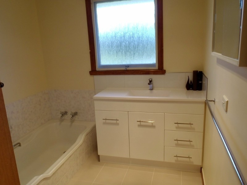 10 Nairana Avenue, Burnie TAS 7320