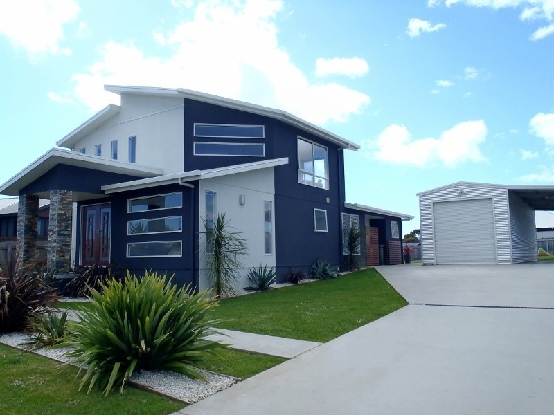 15 Berkshire Parade, Penguin TAS 7316