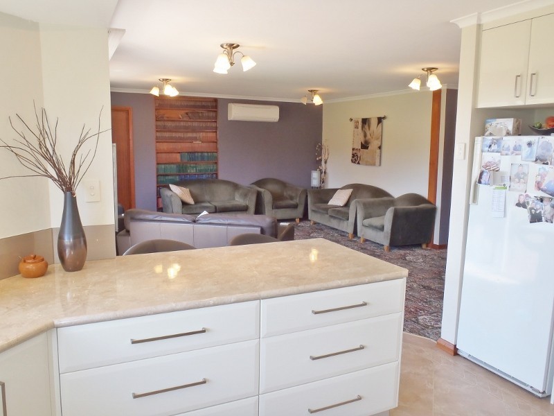 16 Pine Avenue, Burnie TAS 7320