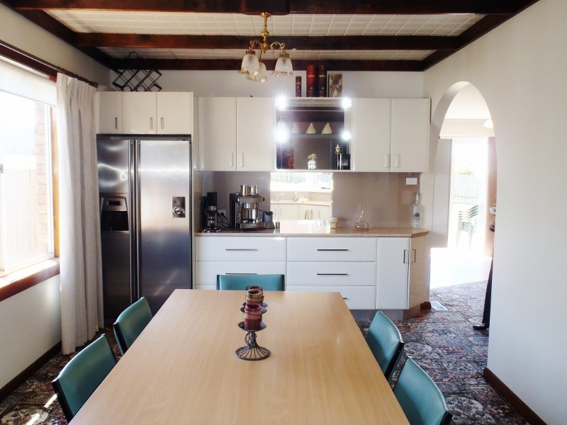 16 Pine Avenue, Burnie TAS 7320