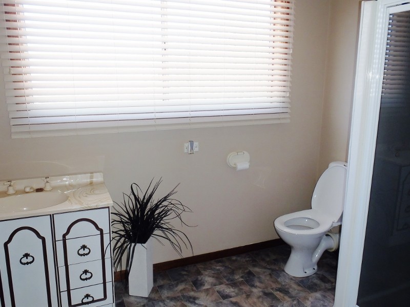 16 Pine Avenue, Burnie TAS 7320
