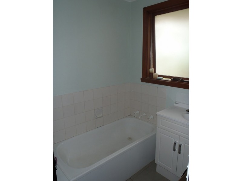 8 Mooreville Road, Park Grove TAS 7320