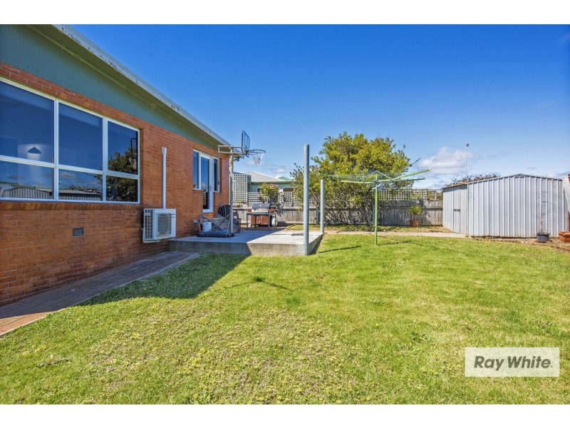 16 Esplanade, Somerset TAS 7322