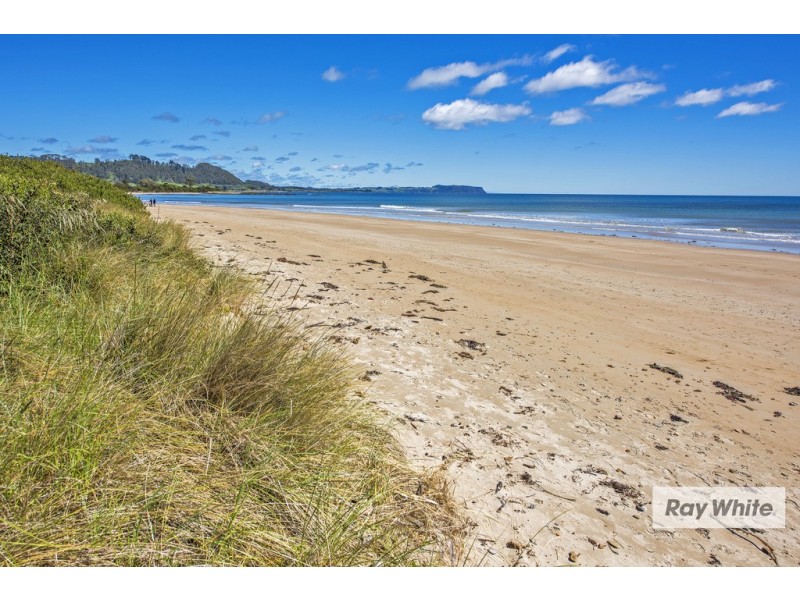 16 Esplanade, Somerset TAS 7322