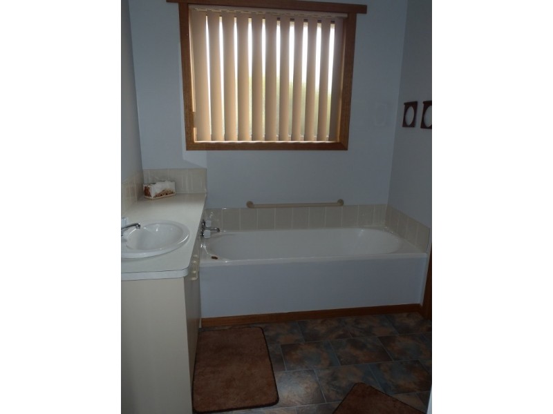 3/51B Wragg Street, Somerset TAS 7322