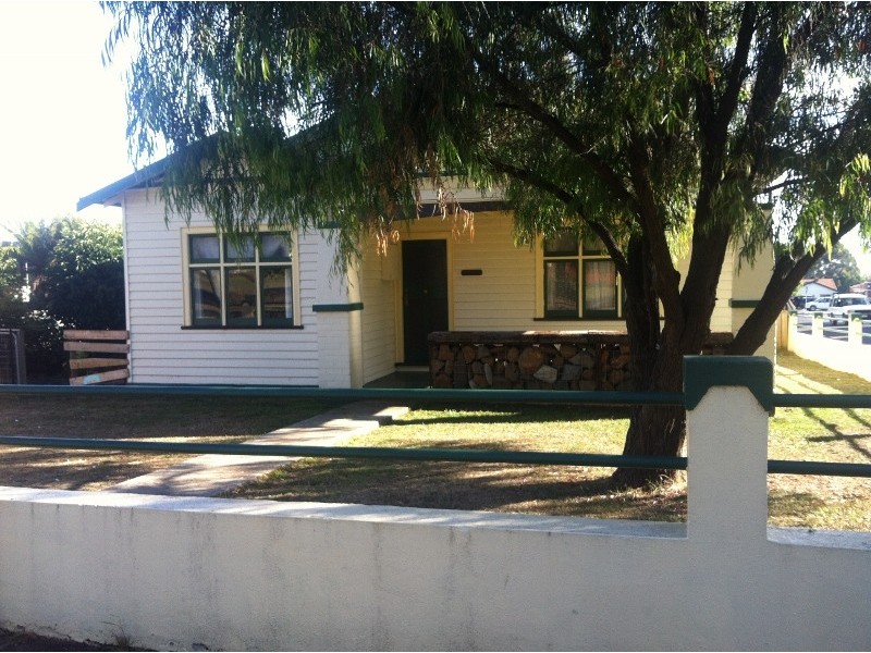 8 Pine Avenue, Upper Burnie TAS 7320