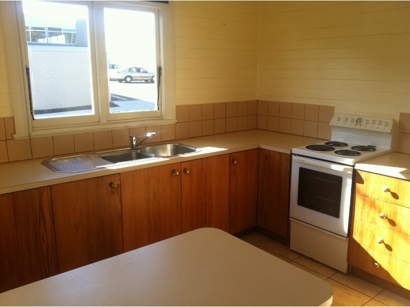 8 Pine Avenue, Upper Burnie TAS 7320
