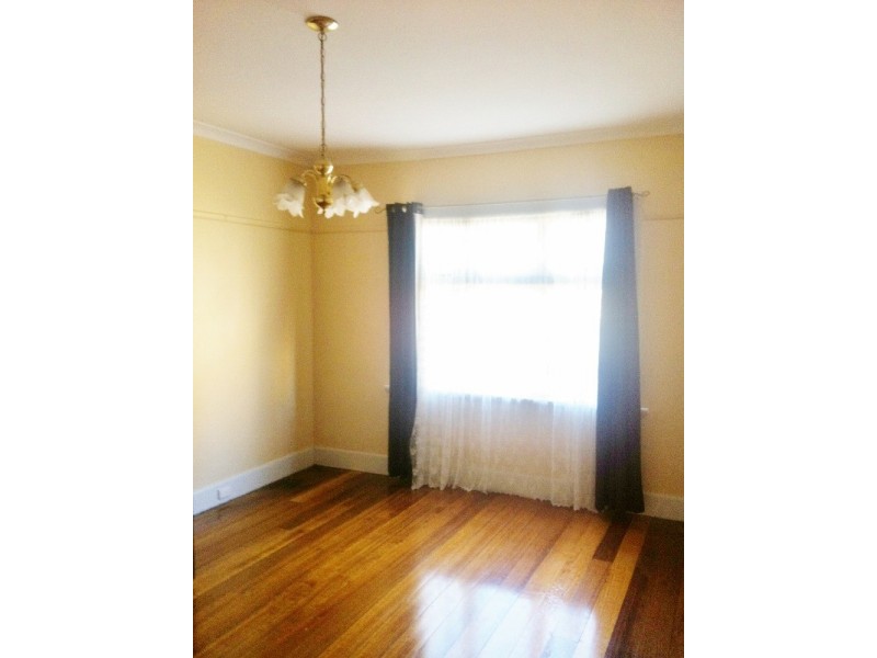 8 Pine Avenue, Upper Burnie TAS 7320
