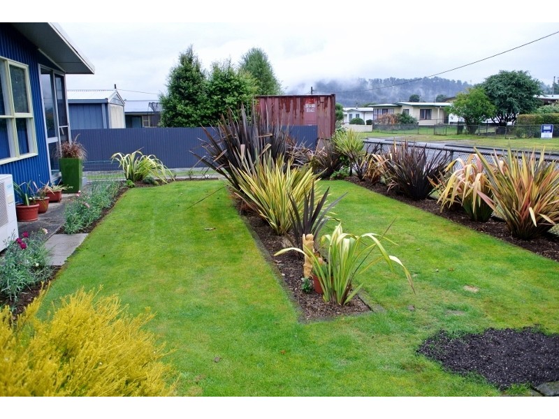 6 Howard Street, Rosebery TAS 7470