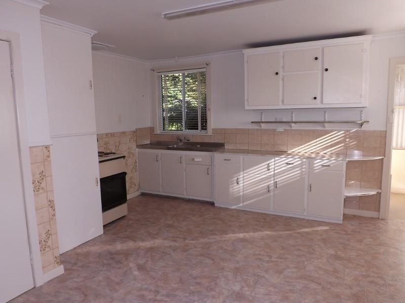 33 Ashwater Crescent, Penguin TAS 7316