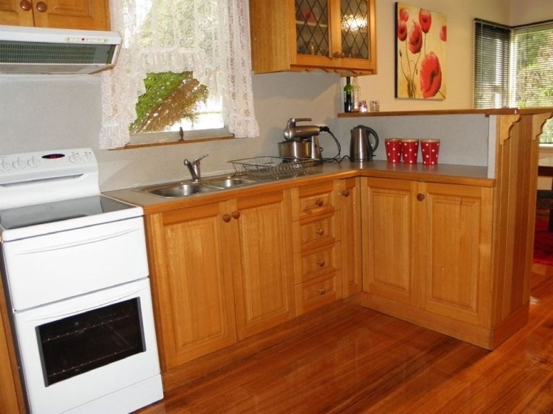 16 Old Cam Road, Somerset TAS 7322