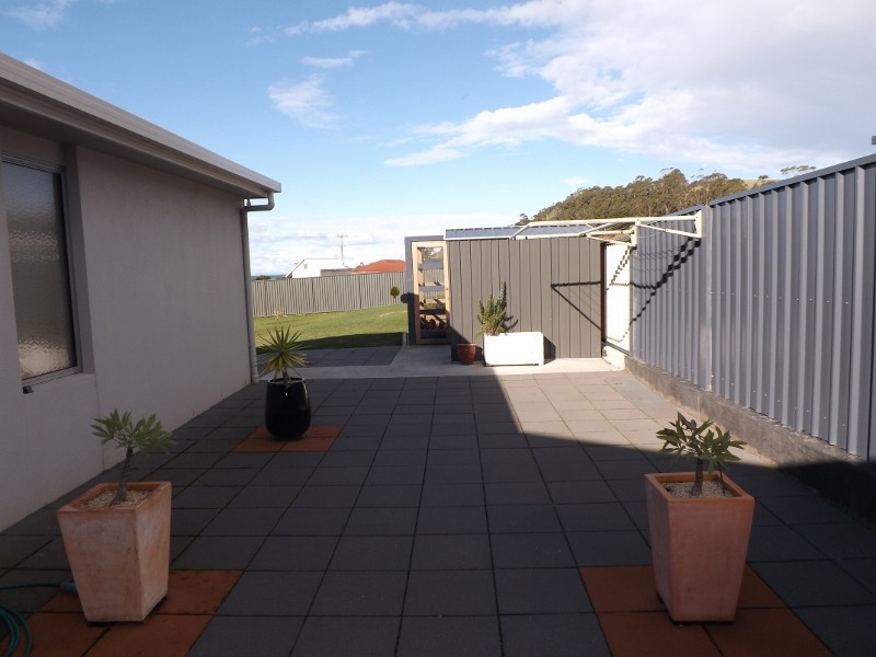 1 Waterford Drive, Sulphur Creek TAS 7316