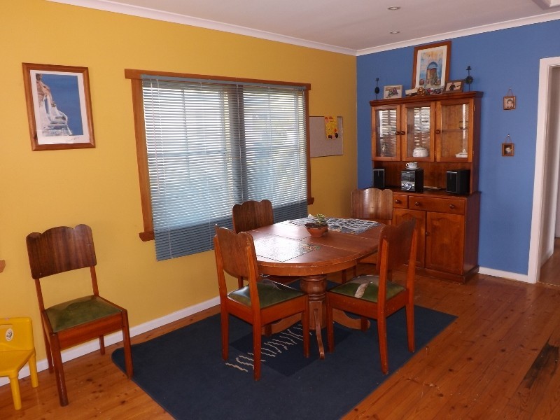 152 Main Road, Penguin TAS 7316