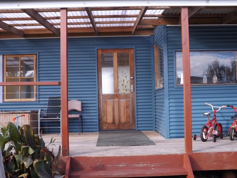 152 Main Road, Penguin TAS 7316
