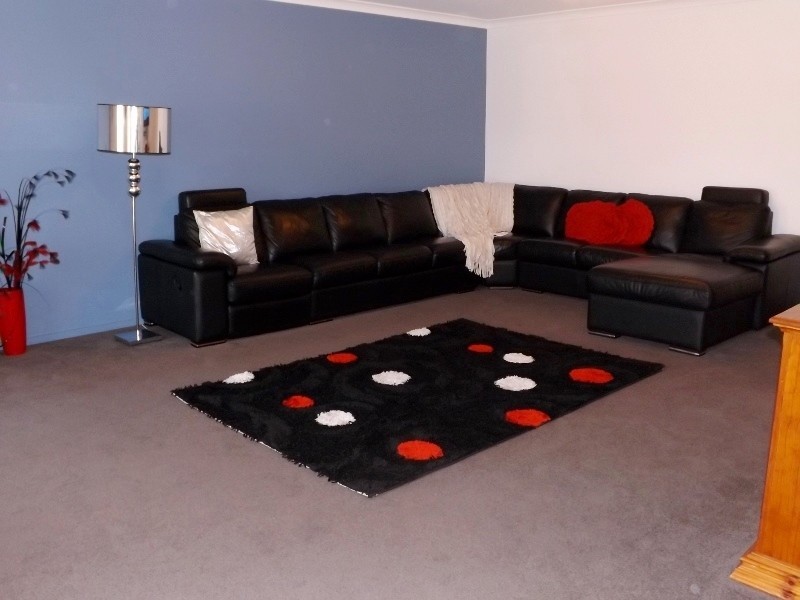 17 Allegra Drive, Heybridge TAS 7316