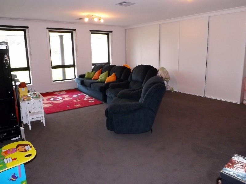 17 Allegra Drive, Heybridge TAS 7316