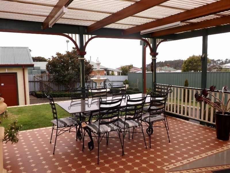 17 Argyle Street, Burnie TAS 7320