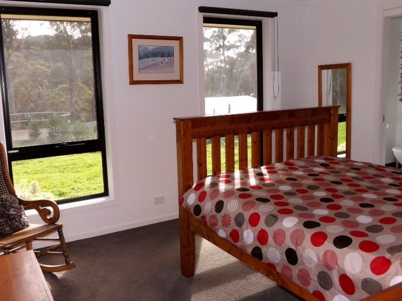 17 Allegra Drive, Heybridge TAS 7316