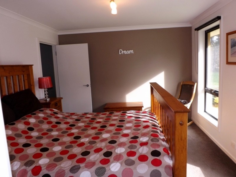 17 Allegra Drive, Heybridge TAS 7316