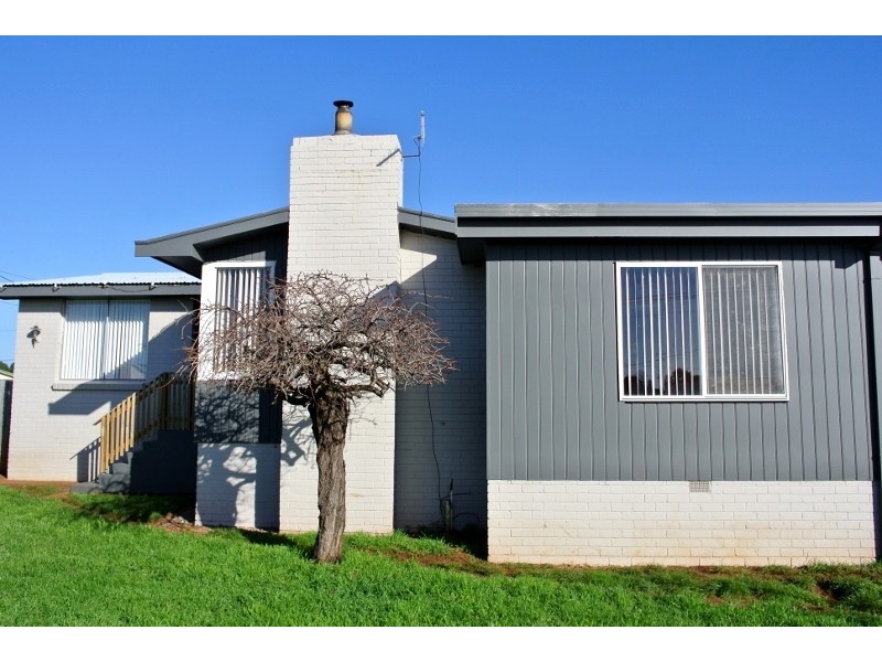 1 Lucas Place, Burnie TAS 7320