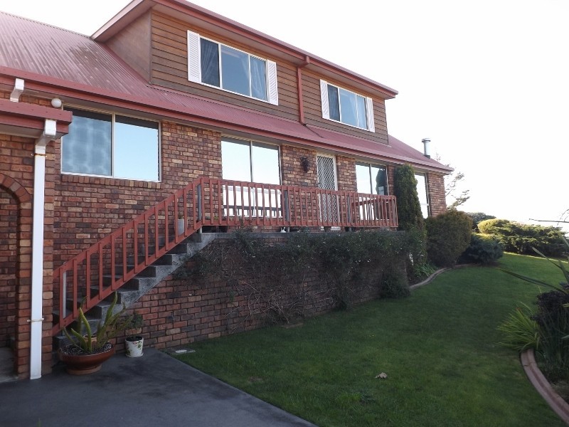 2 Kelvin Street, Penguin TAS 7316
