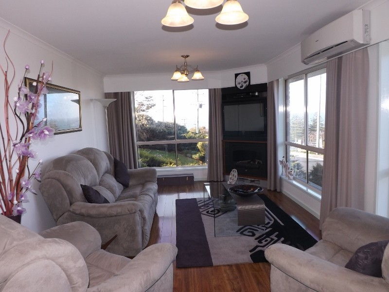 2 Kelvin Street, Penguin TAS 7316