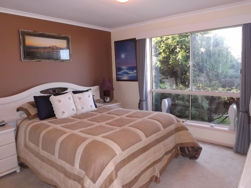 2 Kelvin Street, Penguin TAS 7316