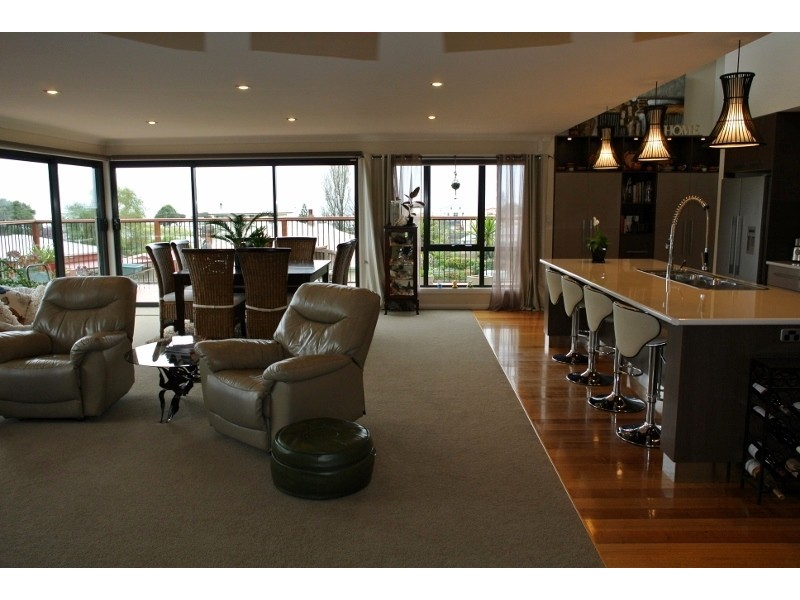 56 Coroneagh Street, Penguin TAS 7316