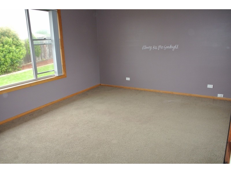 16 Penguin Road, Ulverstone TAS 7315