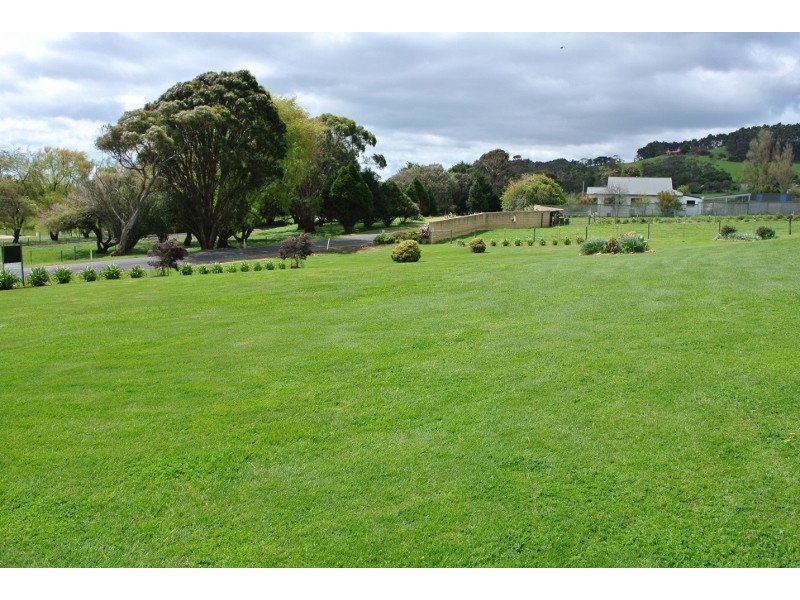 655 Penguin Road, Penguin TAS 7316