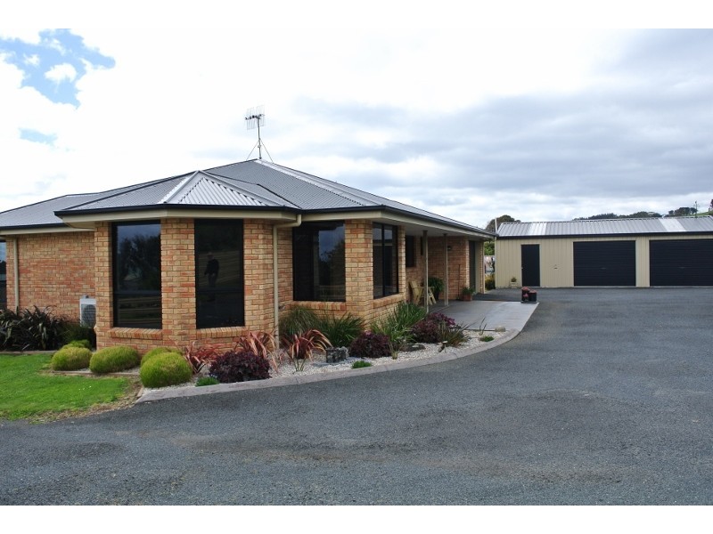 655 Penguin Road, Penguin TAS 7316