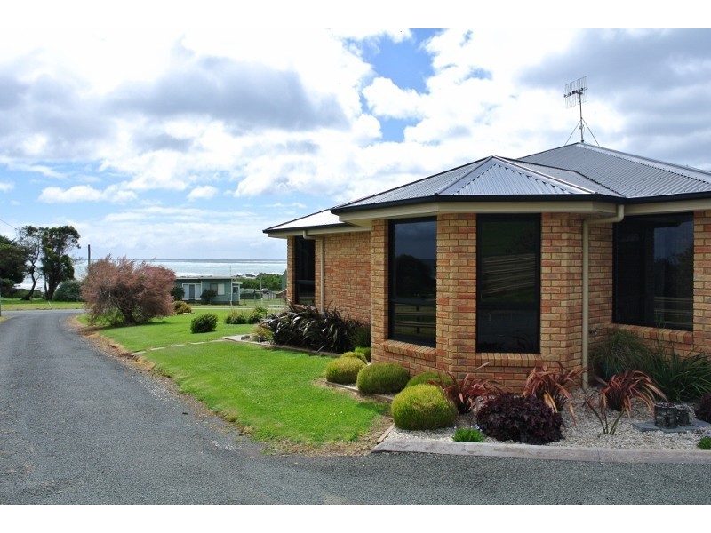 655 Penguin Road, Penguin TAS 7316