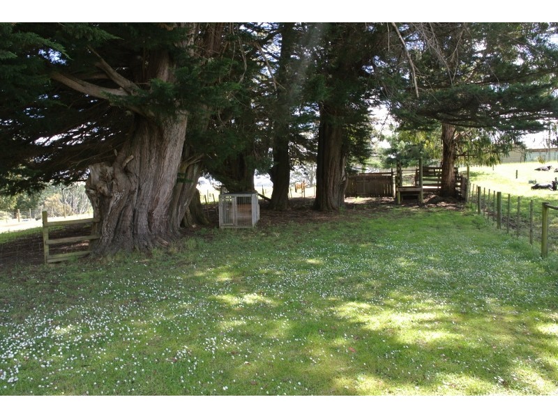 230 Ridgley Highway, Romaine TAS 7320