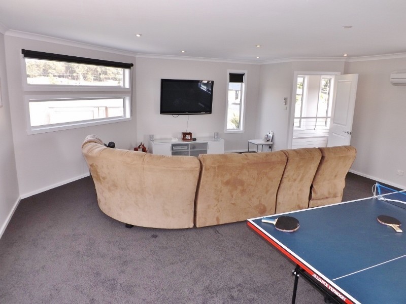 15 Berkshire Parade, Penguin TAS 7316