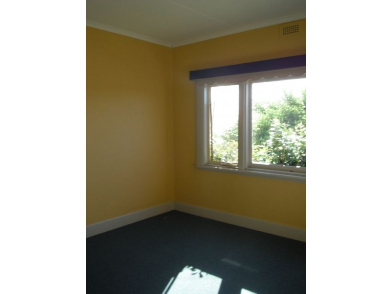 8 Amelia Street, Burnie TAS 7320