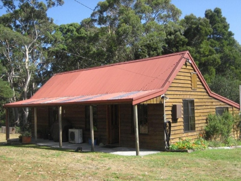 9 Jones Street, Strahan TAS 7468
