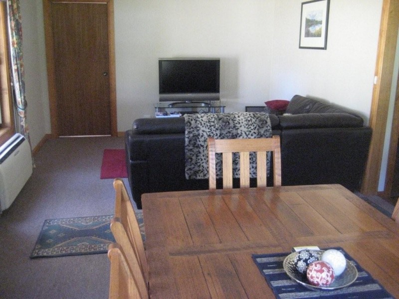 9 Jones Street, Strahan TAS 7468