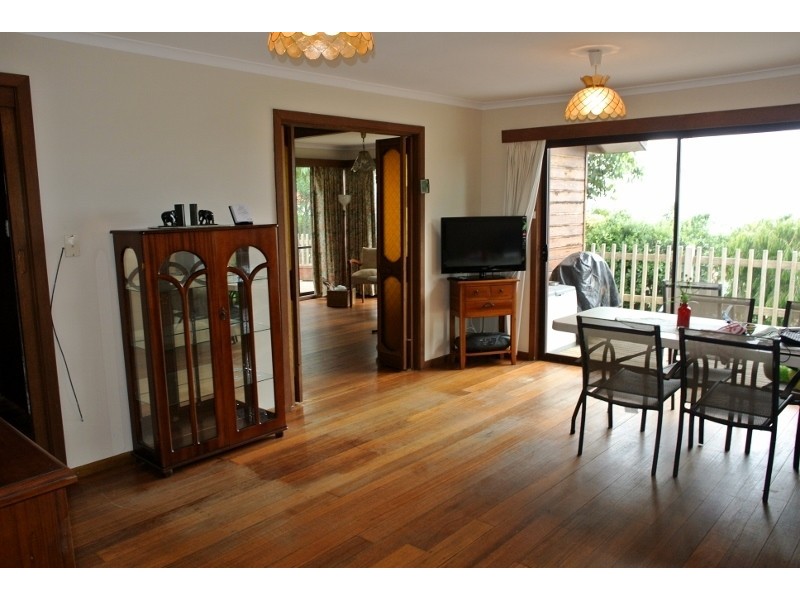 1 Arthur Street, Ocean Vista TAS 7320