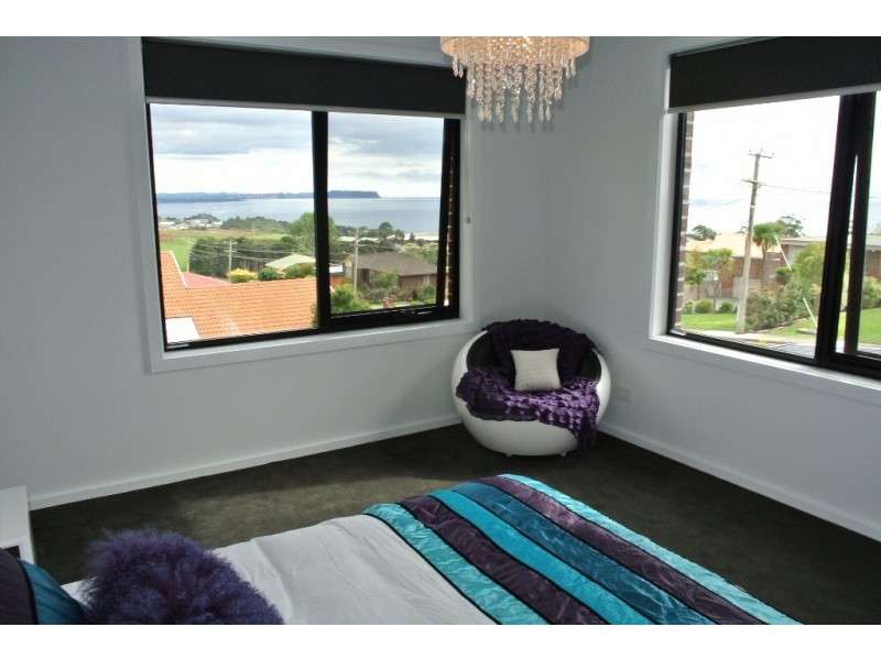 1/5 Uplands Place, Park Grove TAS 7320