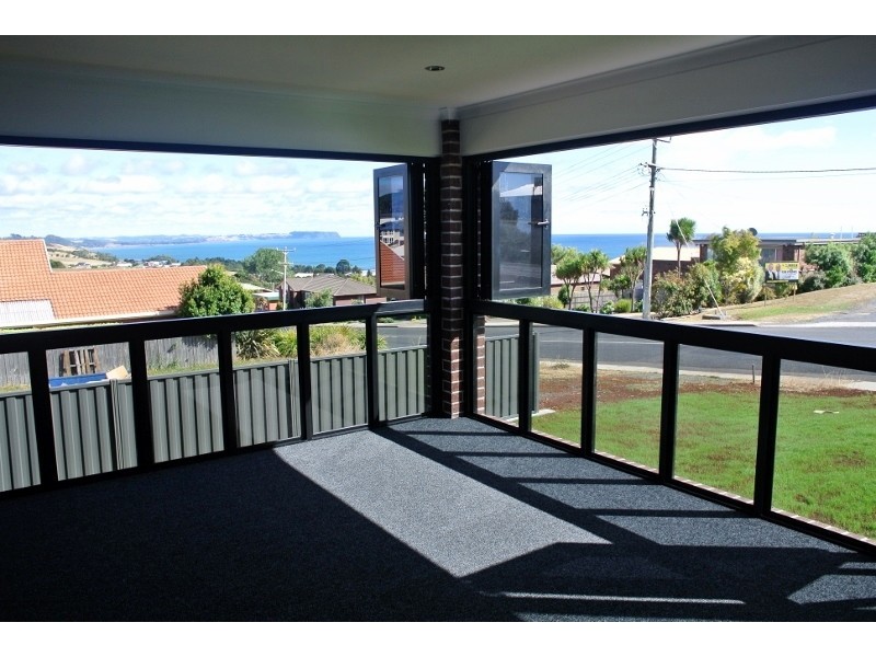 1/5 Uplands Place, Park Grove TAS 7320